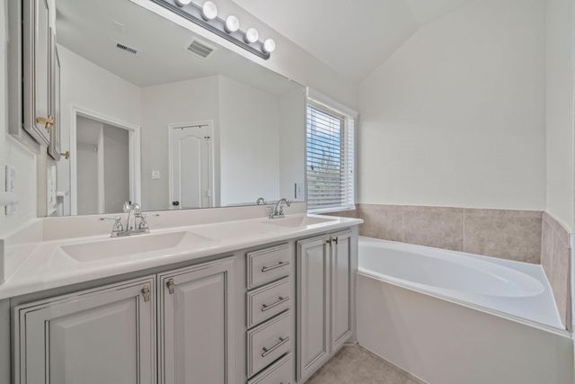 12205 Renewal Way, Houston, TX 77047