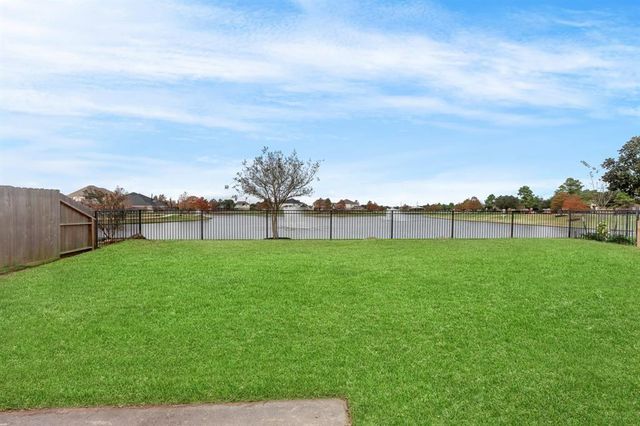 15119 Live Oak Bend Way, Cypress, TX 77429