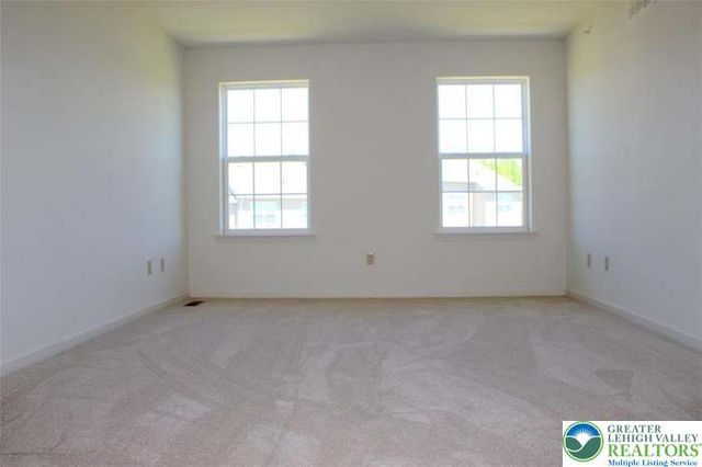 183 Redclover Lane, Upper Macungie Twp, PA 18104