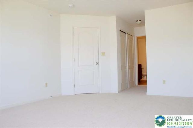 183 Redclover Lane, Upper Macungie Twp, PA 18104