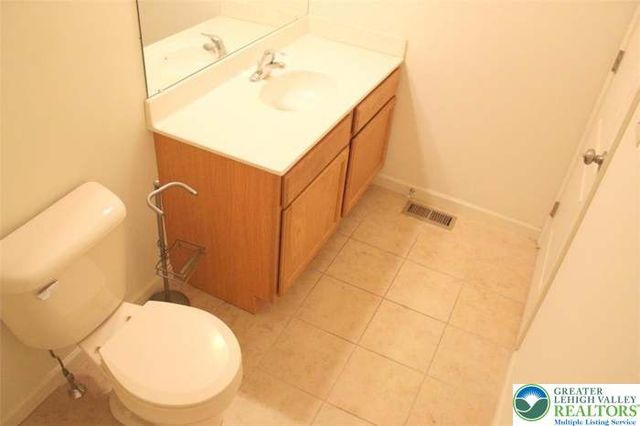 183 Redclover Lane, Upper Macungie Twp, PA 18104