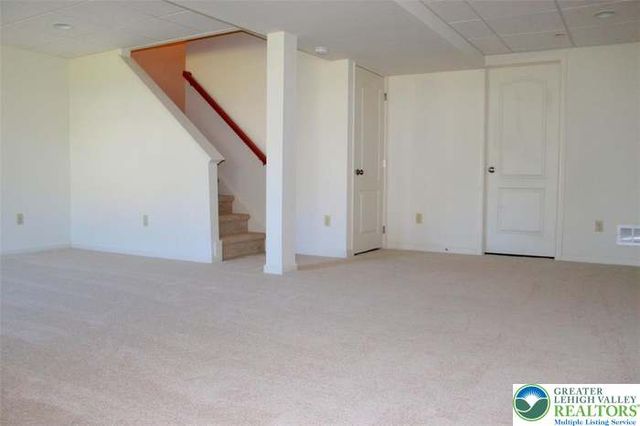 183 Redclover Lane, Upper Macungie Twp, PA 18104