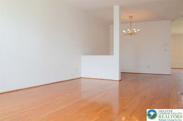 183 Redclover Lane, Upper Macungie Twp, PA 18104