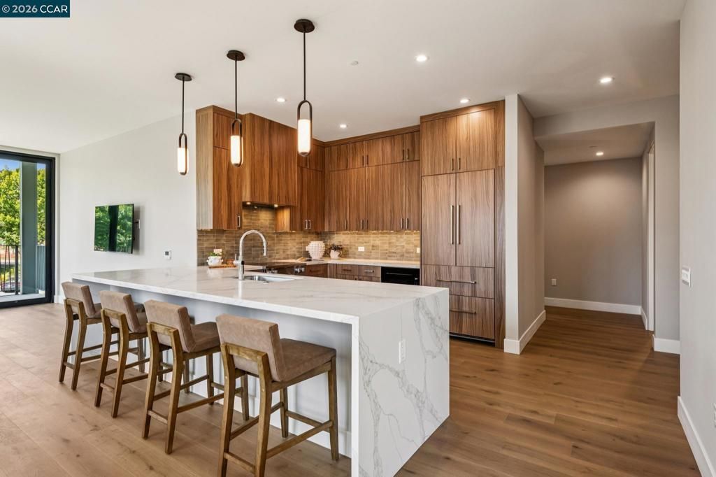 Image 10 of property listing at 375 W El Pintado Rd 225, Danville, CA 94526