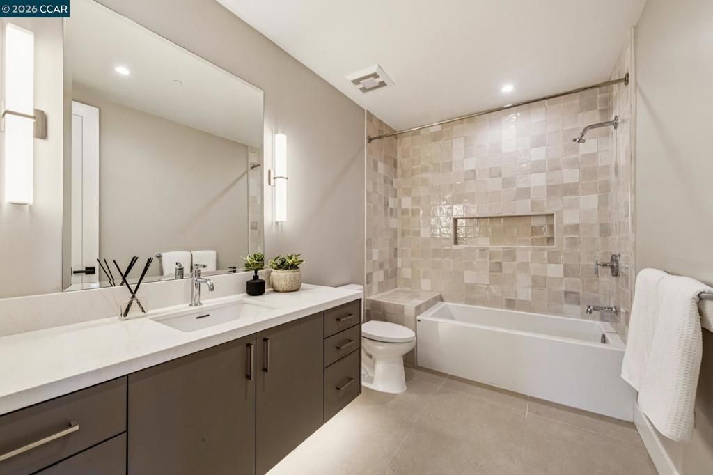 Image 27 of property listing at 375 W El Pintado Rd 225, Danville, CA 94526