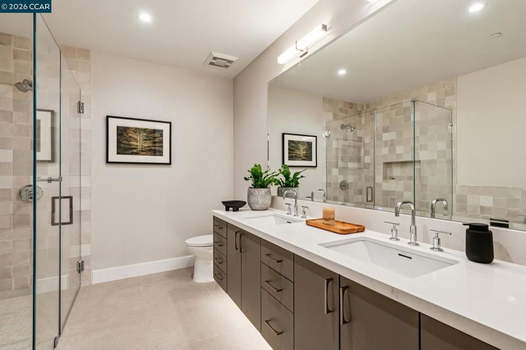 Image 45 of property listing at 375 W El Pintado Rd 225, Danville, CA 94526