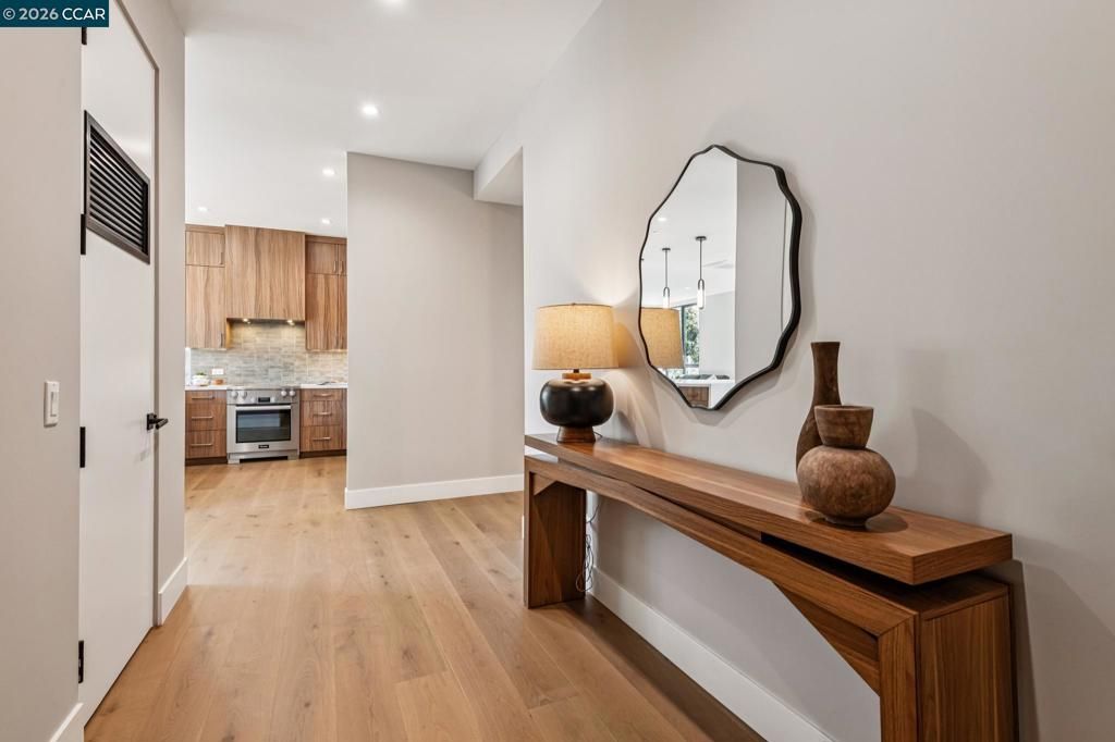 Image 5 of property listing at 375 W El Pintado Rd 225, Danville, CA 94526