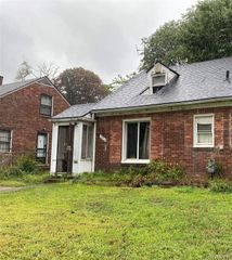 15819 Manor Street, Detroit, MI 48238