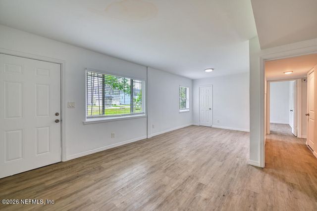 1339 ELLIS Road, Jacksonville, FL 32205