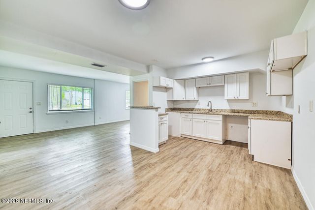 1339 ELLIS Road, Jacksonville, FL 32205