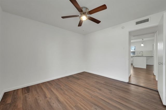 982 S Weatherred Drive C, Richardson, TX 75080