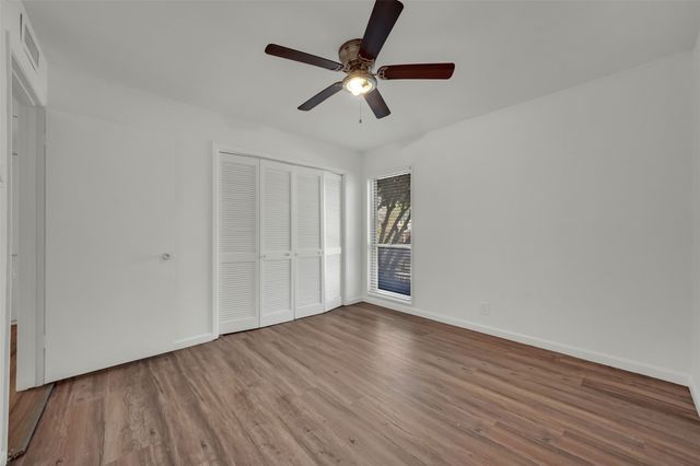 982 S Weatherred Drive C, Richardson, TX 75080