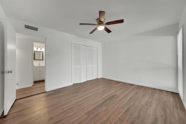 982 S Weatherred Drive C, Richardson, TX 75080