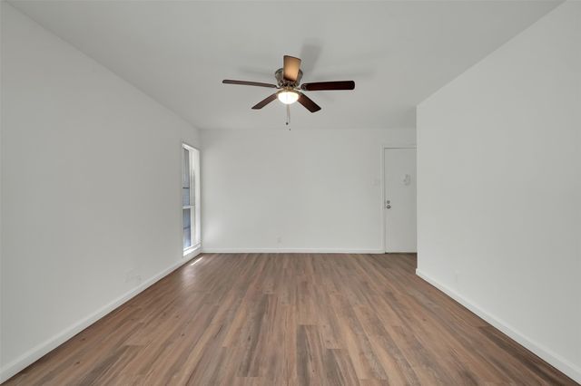 982 S Weatherred Drive C, Richardson, TX 75080