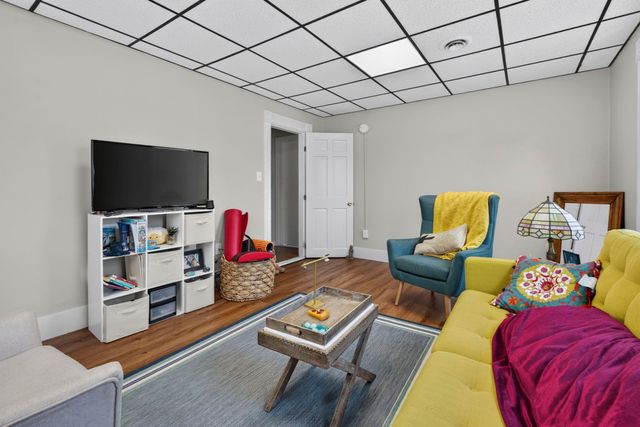 649 Second Street, Manchester, NH 03102
