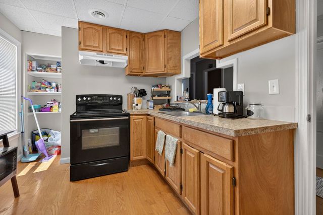 649 Second Street, Manchester, NH 03102