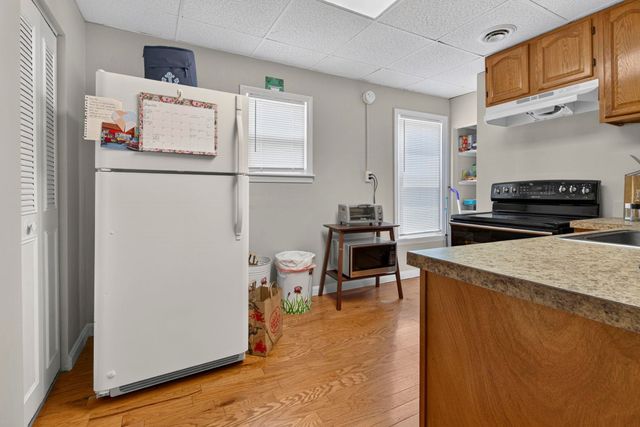 649 Second Street, Manchester, NH 03102