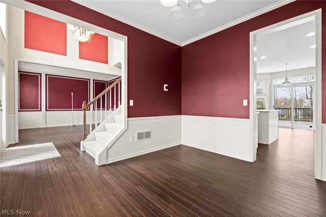 924 Theora Drive, Brunswick, OH 44212