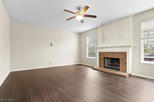 924 Theora Drive, Brunswick, OH 44212