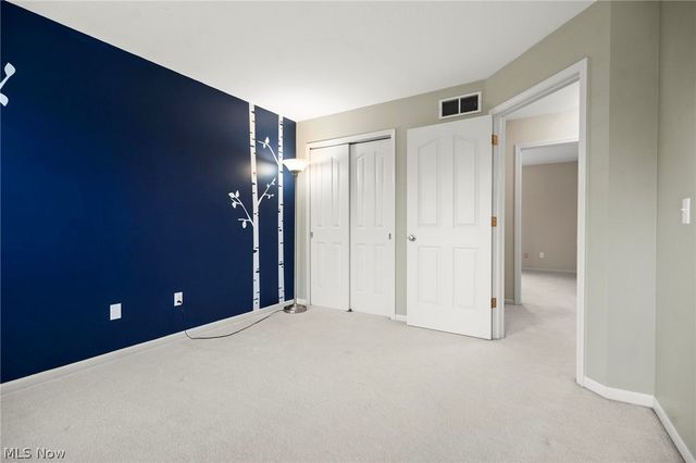 924 Theora Drive, Brunswick, OH 44212