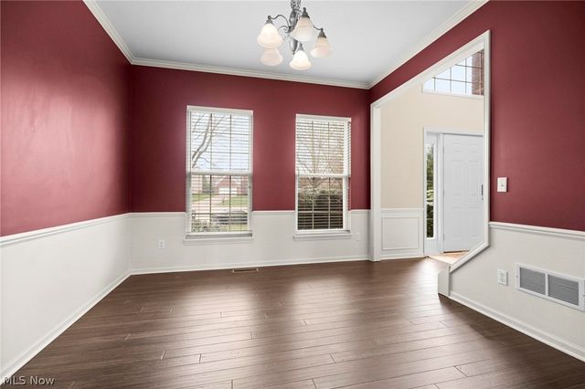 924 Theora Drive, Brunswick, OH 44212