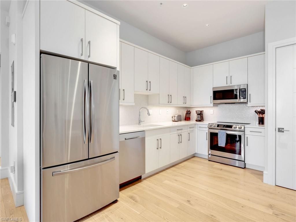 101 8th ST S 201, NAPLES, FL 34102 — photo 2