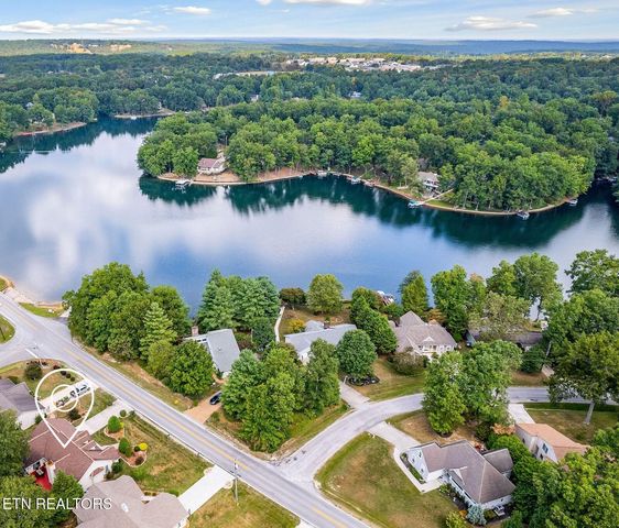 202 Lakeview Drive, Crossville, TN 38558