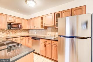 900 24TH ST NW #D, Washington, DC 20037