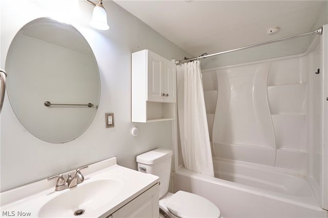 266 Jasper Lane, Medina, OH 44256