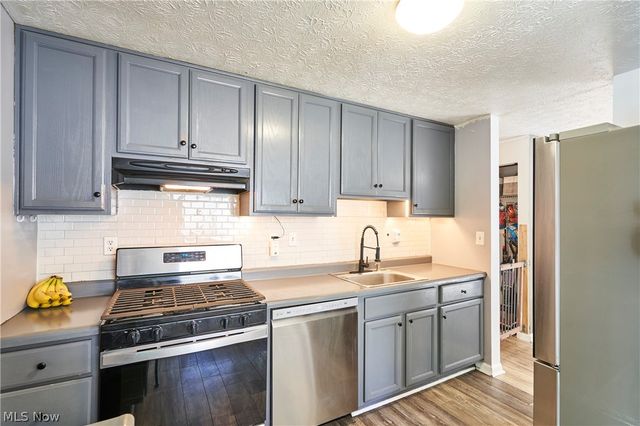 266 Jasper Lane, Medina, OH 44256