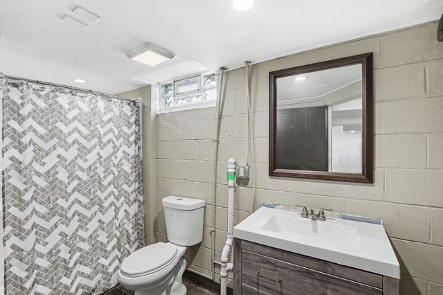 21915 Ridgeway Street, Saint Clair Shores City, MI 48080