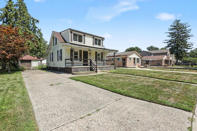 21915 Ridgeway Street, Saint Clair Shores City, MI 48080