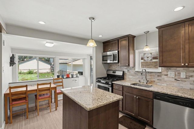 21915 Ridgeway Street, Saint Clair Shores City, MI 48080