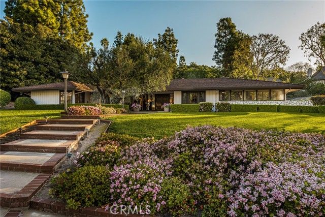 1881 Park Skyline, Tustin, CA 92705