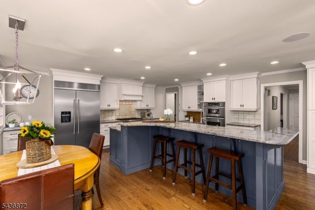 150 Noe Ave, Chatham Twp., NJ 07928