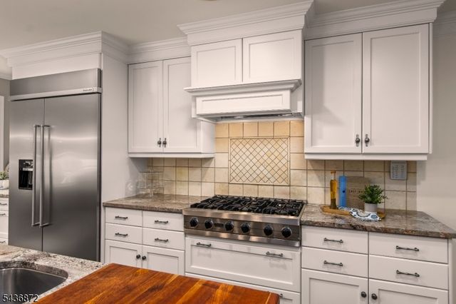 150 Noe Ave, Chatham Twp., NJ 07928