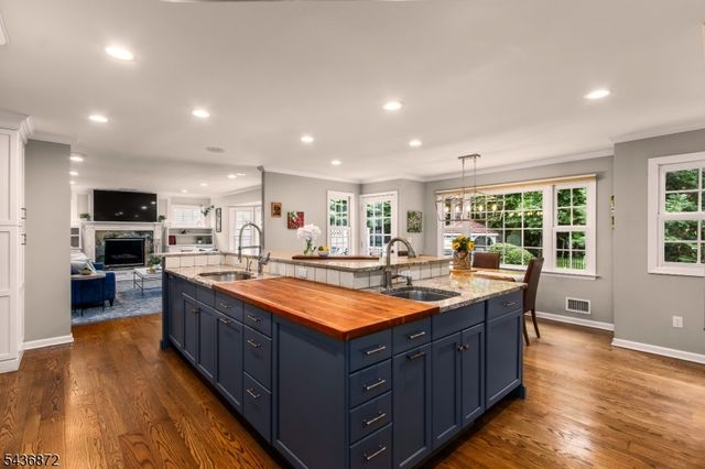 150 Noe Ave, Chatham Twp., NJ 07928