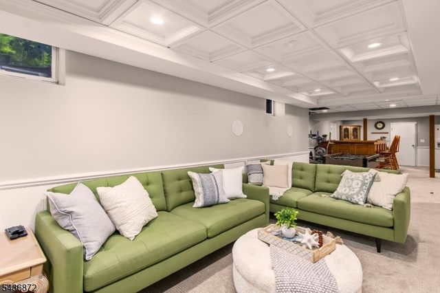 150 Noe Ave, Chatham Twp., NJ 07928
