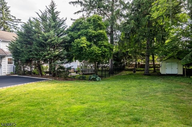 150 Noe Ave, Chatham Twp., NJ 07928