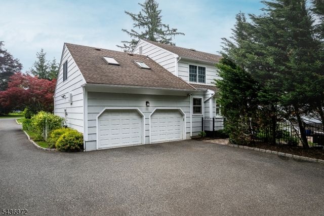 150 Noe Ave, Chatham Twp., NJ 07928