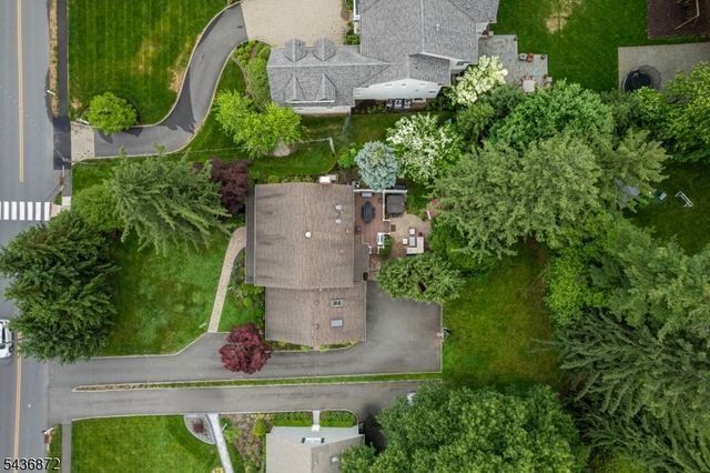 150 Noe Ave, Chatham Twp., NJ 07928