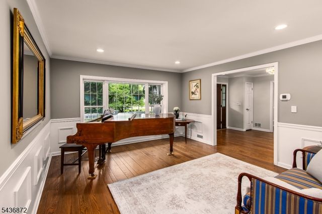 150 Noe Ave, Chatham Twp., NJ 07928