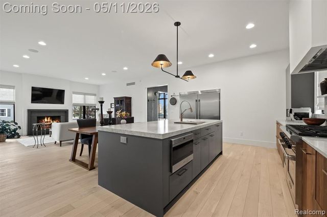 283 E Lincoln Street, Birmingham, MI 48009
