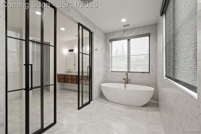 283 E Lincoln Street, Birmingham, MI 48009