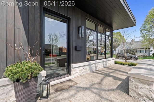 283 E Lincoln Street, Birmingham, MI 48009