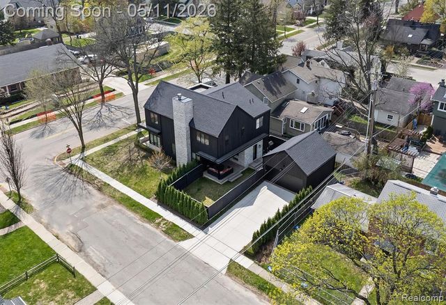 283 E Lincoln Street, Birmingham, MI 48009