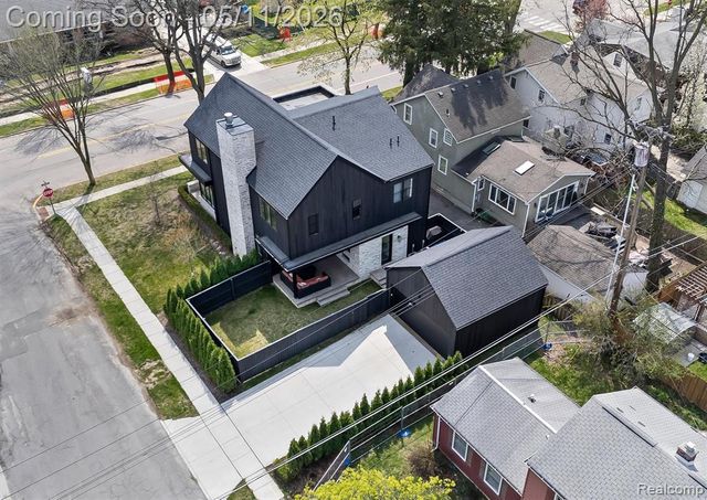 283 E Lincoln Street, Birmingham, MI 48009