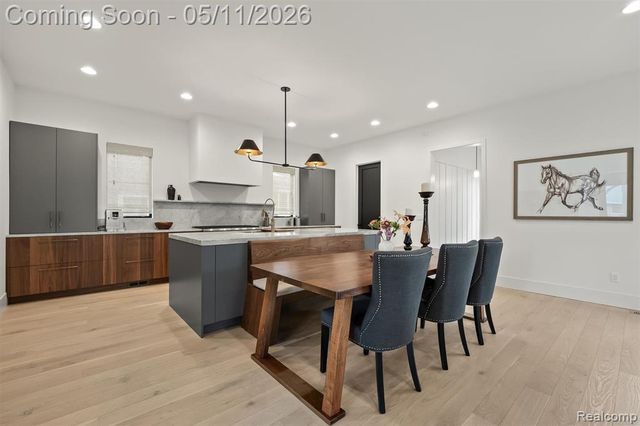 283 E Lincoln Street, Birmingham, MI 48009
