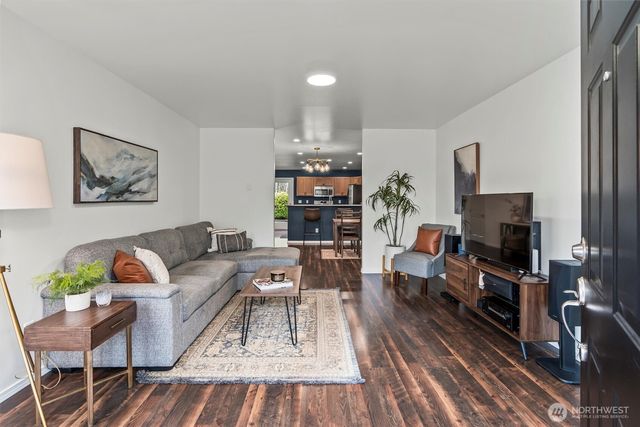 10517 24th Street SE, Lake Stevens, WA 98258