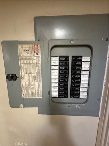 9121 Orchard, Los Angeles, CA 90044